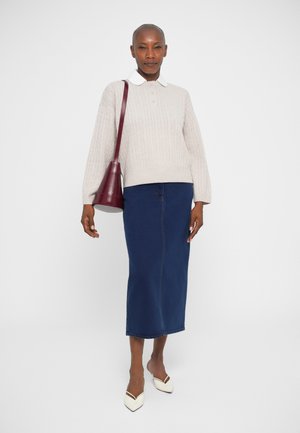 Classificação 11: Claudie Pierlot - Camisola