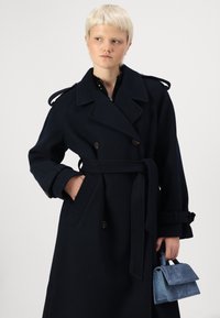 VILA VISOFIE HEAVY MAXI  - Šineļveida mētelis - navy
