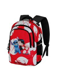Mochila roja con acentos negros, con una superficie texturizada. El diseño frontal incluye una gran impresión de dos personajes de dibujos animados sobre un patrón de hojas.