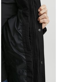 11 Project PRBRAGA - Parka - black