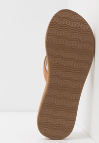 Reef CUSHION SANDS - Žabky - natural