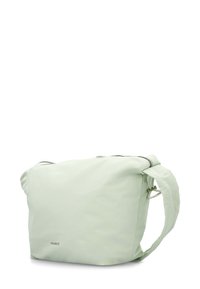 Helle mintgrüne Schultertasche aus weichem Nylon, mit einem Reißverschluss oben, verstellbarem Tragegurt und dezentem Branding auf der Vorderseite.