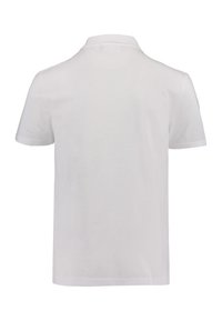 Polo blanc uni à manches courtes vu de dos, avec un col classique sur fond blanc.