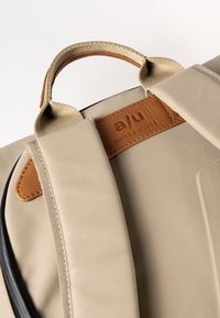 Aunts & Uncles WAKAYAMA - Tagesrucksack - beige