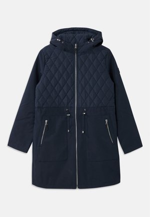 Marineblau gepolsterte Jacke mit Kapuze, vorderem Reißverschluss, zwei Reißverschlusstaschen und Kordelzug in der Taille. Glattes Material mit Rautenmuster.