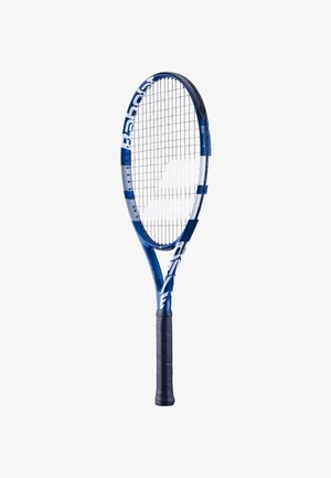 Blå og hvid tennisracket med et rundt hoved, tekstureret sort greb, og en mønstret ramme, der har et mesh snoredesign.