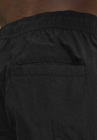 Jack & Jones Ujumisšortsid - black