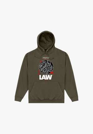 Bluzka z kapturem oliwkowa z przednią kieszenią, z czarno-białą grafiką smoka, czerwonymi akcentami i białym tekstem „LAW” i „DOWN B”.