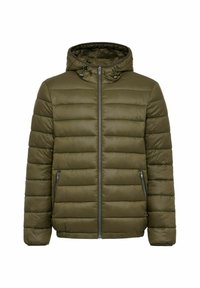 Zielona oliwkowa kurtka ocieplana z poziomym pikowaniem, zamek błyskawiczny z przodu, kieszenie boczne na zamek oraz regulowany kaptur z trokami.