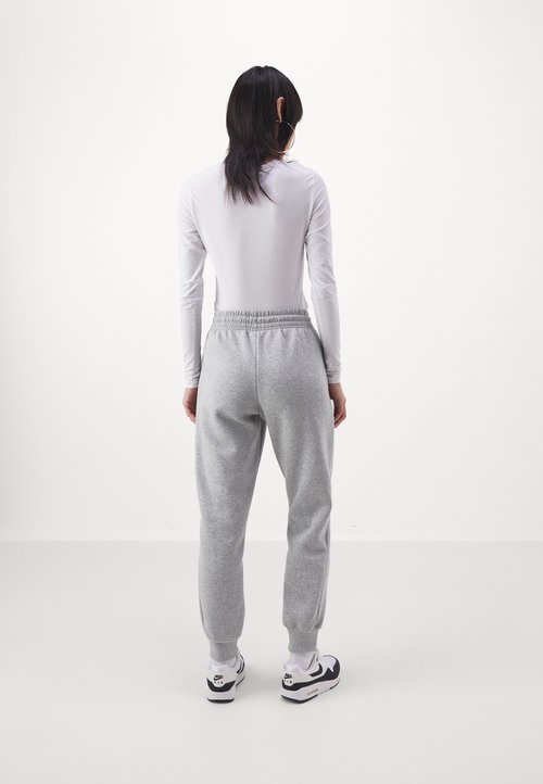 Nike Hose 'Phoenix Fleece' — photo 4