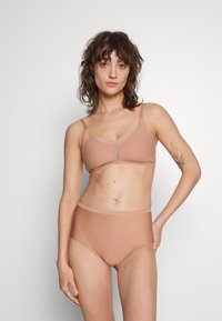 Triumph TRIUMPH SHAPE SMART MAXI nude