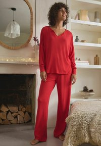 Next REGULAR FIT - SET - Pyžamo - red