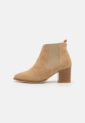 Classic ankle boots - beige