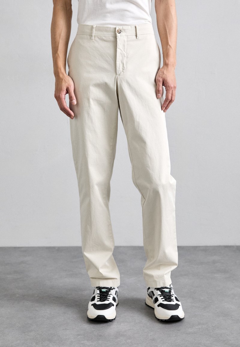 J.LINDEBERG LOIS CLOUD PANTS - Auduma bikses - moonbeam