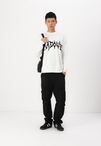 Only & Sons ONSRANDY LIFE CREW - Pulover - cloud dancer/black