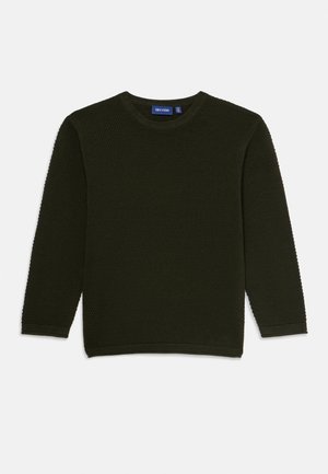Sweater de malha texturada em verde escuro, de mangas longas e decote redondo, disposto plano sobre um fundo branco.