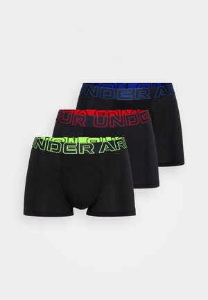 Trei perechi de boxeri negri cu talie contrastantă: verde neon, roșu și albastru, toate având inscripția "UNDER ARMOUR" evidențiată.