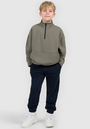 4F, 4F SPODNIE DRESOWE JOGGERY CHŁOPIĘCE - CZARNE 122 (6-7 LAT) - Pantalon de survêtement - navy