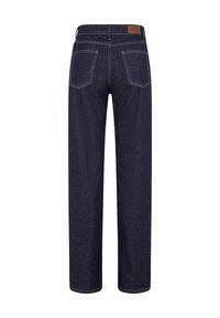 Dunkelblaue Jeans mit geradem Bein, von hinten gezeigt mit zwei Gesäßtaschen und einem braunen Markenlabel am Bund.