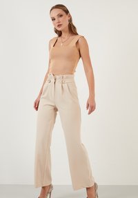 LELA REGULAR FIT - Spodnie materiałowe