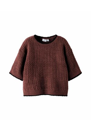 Pull en maille tressée marron avec un col rond et des manches courtes, agrémenté d'une bordure noir festonnée au niveau du col et de l'ourlet.