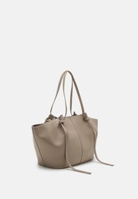 Gina Tricot LONG STRAP BAG - Pirkinių krepšys - beige