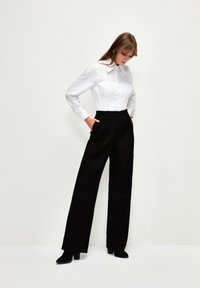 adL PLEATED - Broek - black