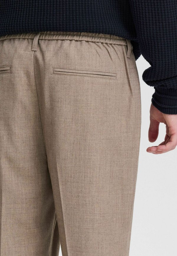 CFMARC RELAXED FIT - Chinos - silver mink melange2