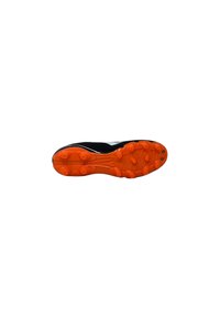 Suola di scarpa sportiva nera con vivaci tasselli di trazione arancioni, caratterizzata da una forma sagomata e una superficie testurizzata per una maggiore aderenza.