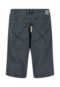Shorts en denim gris foncé avec deux grandes poches arrière, coutures visibles et une étiquette portant le mot "homeboy" sur la ceinture.