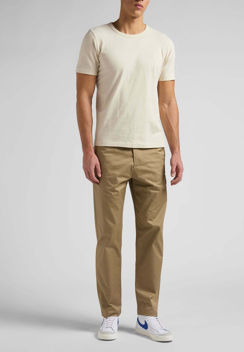 Lee Chino beige