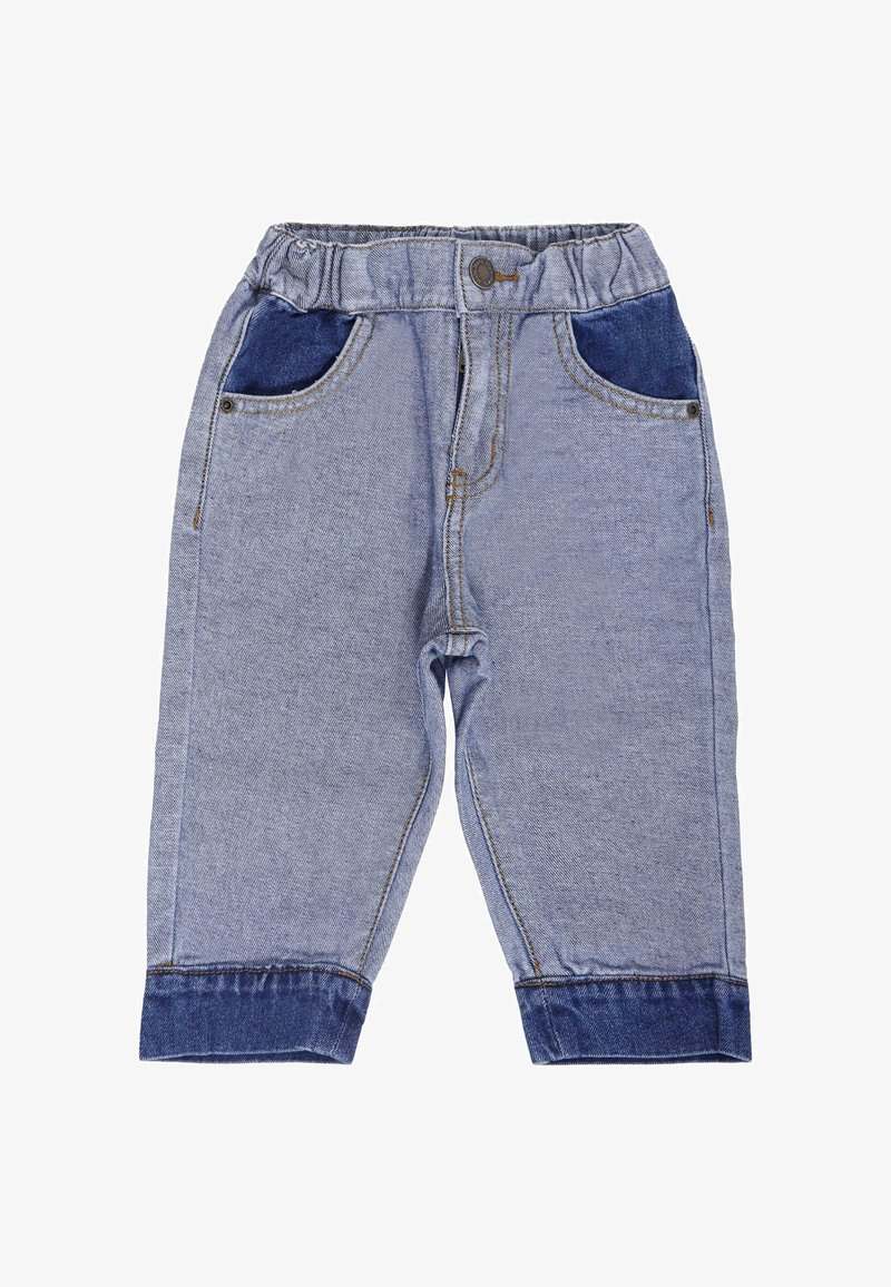 Pantaloni in denim blu chiaro con accenti blu scuro alle tasche e ai polsini. Caratterizzati da una vita arricciata e dettagli di cucitura standard.