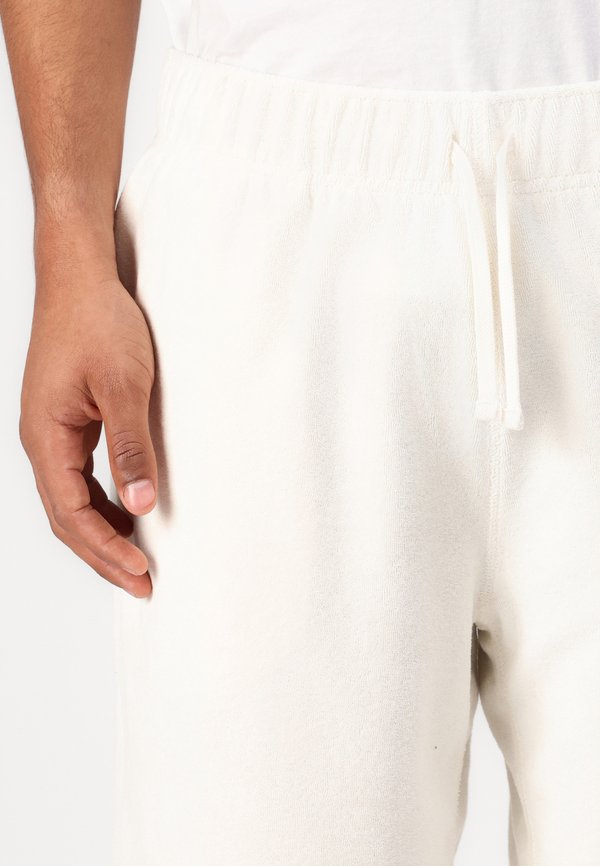 TERRY TOWELLING SWEATSHORT - Shorts - ivory petal2