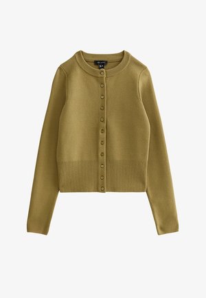 Olijfgroene cardigan gemaakt van een zachte gebreide stof. Voorzien van een ronde hals, geribbelde zoom en een knoopsluiting aan de voorkant met acht knopen.