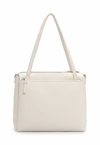 Kremowa torba typu tote ze skóry z podwójnymi uchwytami, o wyraźnej formie, teksturowanej powierzchni i zamknięciu na suwak u góry; posiada przednią kieszeń i subtelne przeszycia.
