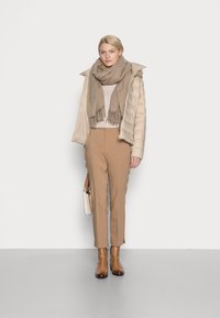 Marc O'Polo Casaco de inverno - stormy sand