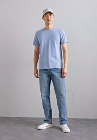 Filippa K STRETCH TEE - Basic póló - faded blue