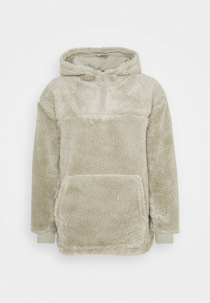 Sweat à capuche en polaire beige clair avec poche kangourou à l'avant, fermeture à demi-zip et poignets côtelés, conçu pour la chaleur et le confort.