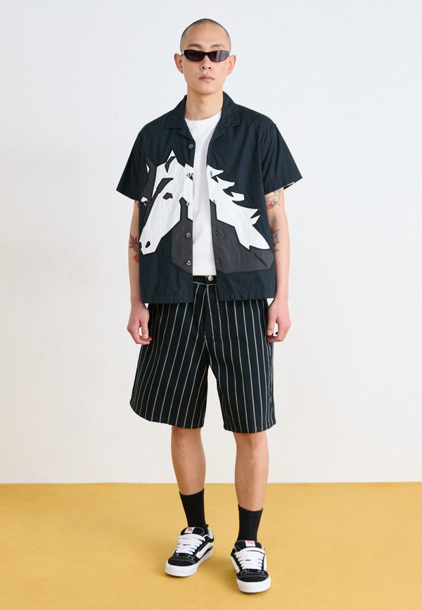 BAGGY SHORT - Denim shorts2