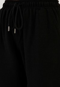 LELA REGULAR FIT - Broek - black