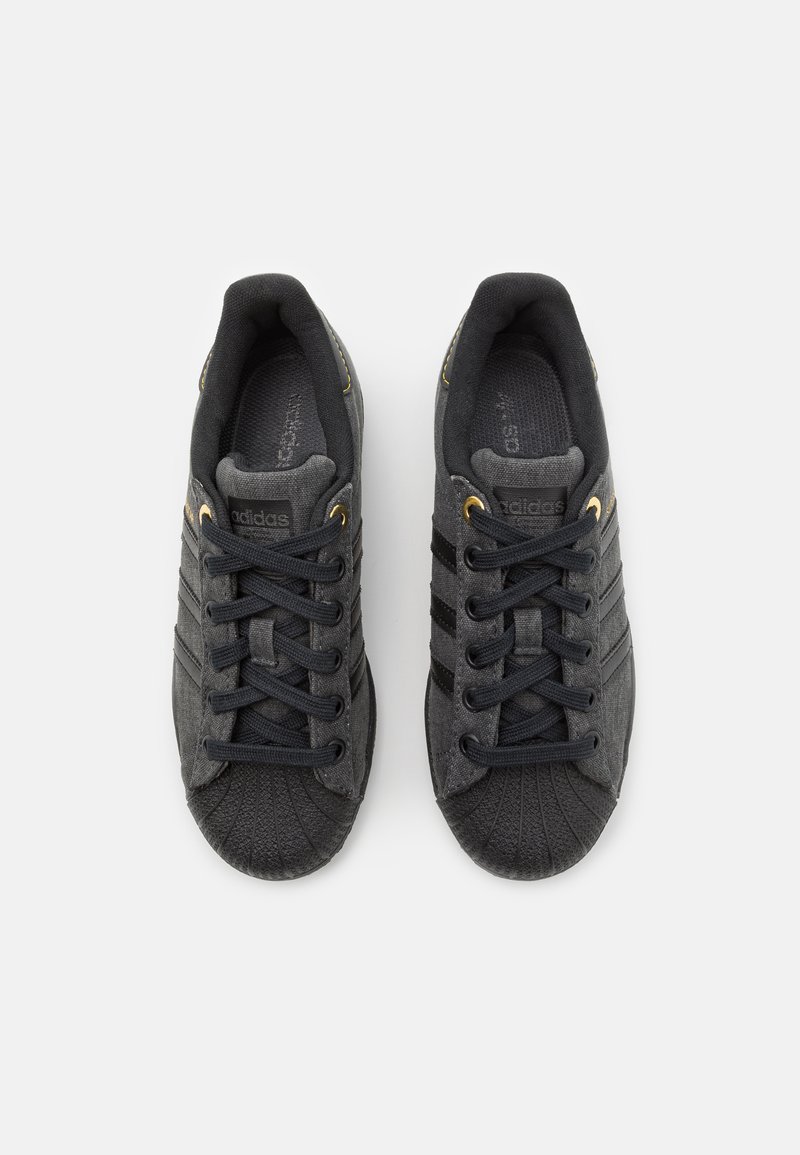 adidas superstar metallic snake