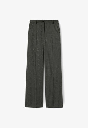 Donkergrijze wijde broek met subtiele verticale krijtstrepen, knoopsluiting aan de voorkant, riemlussen en zakken aan de zijkant.