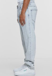 2Y Premium Blugi loose fit - lightblue