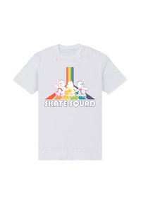 Hvid bomulds t-shirt med et farverigt grafisk design, der viser fire tegneserie-bjørne på rulleskøjter med teksten "SKATE SQUAD" nedenunder.