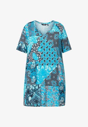 Kurzarm-V-Ausschnitt-Tunika mit blauem, schwarzem und weißem abstraktem Paisley- und geometrischem Patchwork-Muster.