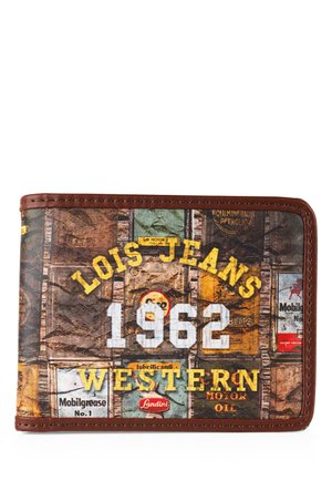 Cartera con un borde de cuero marrón texturizado y un diseño de patchwork multicolor. El texto incluye "LOIS JEANS 1962" y "WESTERN."