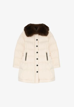 Kurtka puchowa w jasnym kremowym kolorze z brązowym kołnierzem ze sztucznego futra. Posiada czarne guziki oraz zapinane na zamek boczne kieszenie. Pikowany wzór zapewnia izolację.