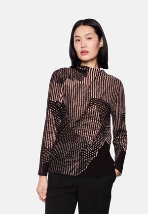 Langärmliges Oberteil mit einem schwarzen und pinkfarbenen abstrakten Muster mit vertikalen Streifen, hergestellt aus geripptem Stoff, mit hohem Kragen und schmaler Passform.