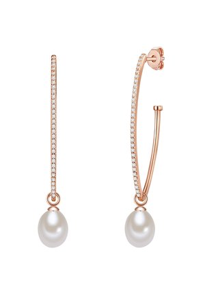 Ohrringe aus Roségold mit einem schlanken, länglichen Design. Enthalten funkelnde Steine und eine große, schimmernde Perle als Blickfang.