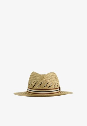 Strohhut Fedora mit breiter Krempe, gewebtem Muster und einem gestreiften braunen, weißen und schwarzen Band um die Basis.